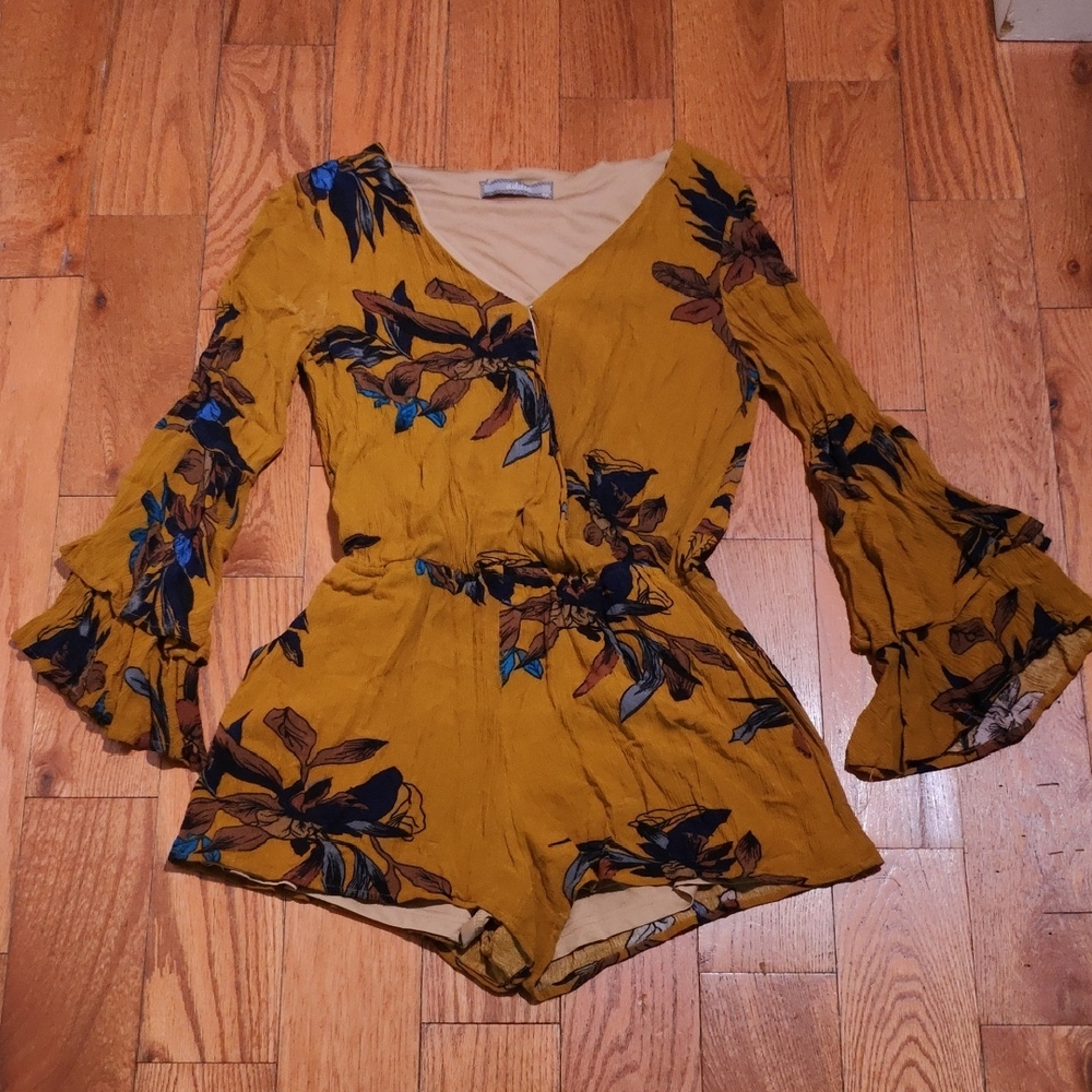 🌼Mustard Floral Romper